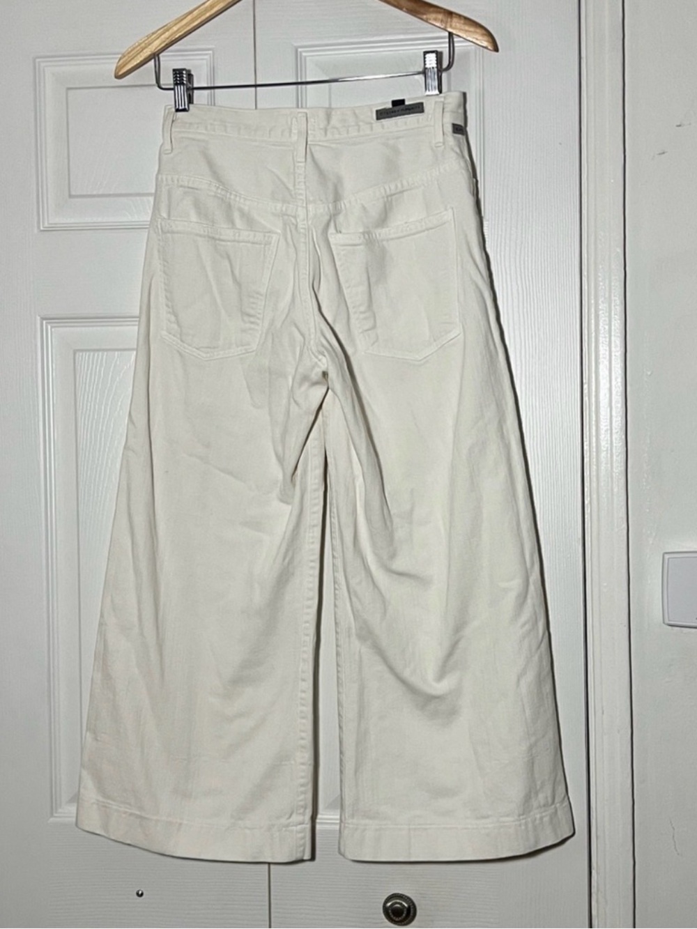 Citizens Of Humanity White Wide
Leg Crop Jean Women's 26 - Picture 2 of 6